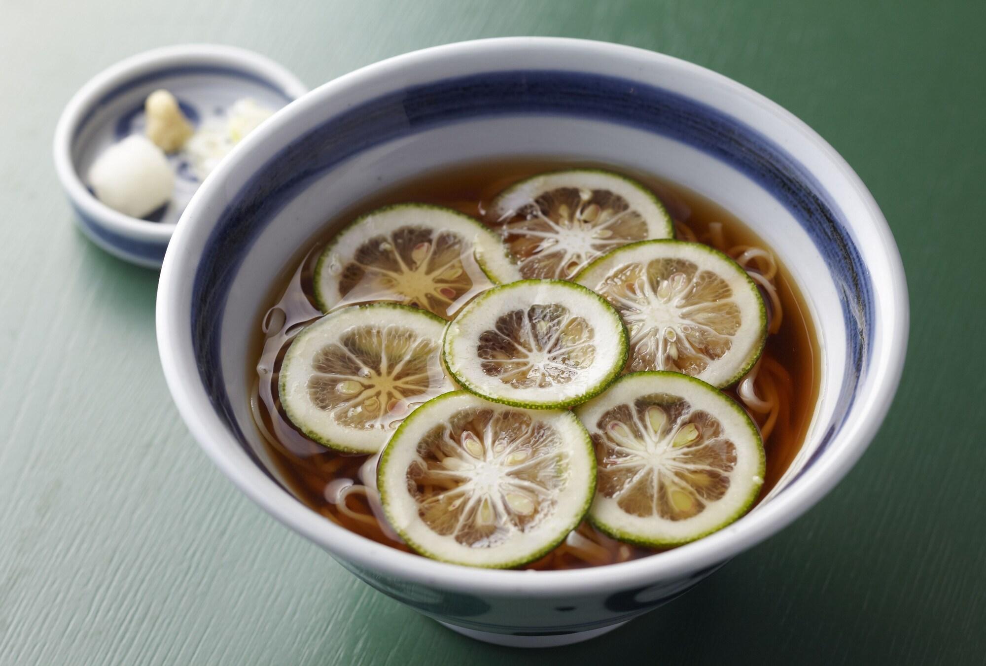 Hotel New Otani Hakata Fukuoka  Exteriér fotografie A bowl of yuzu cha