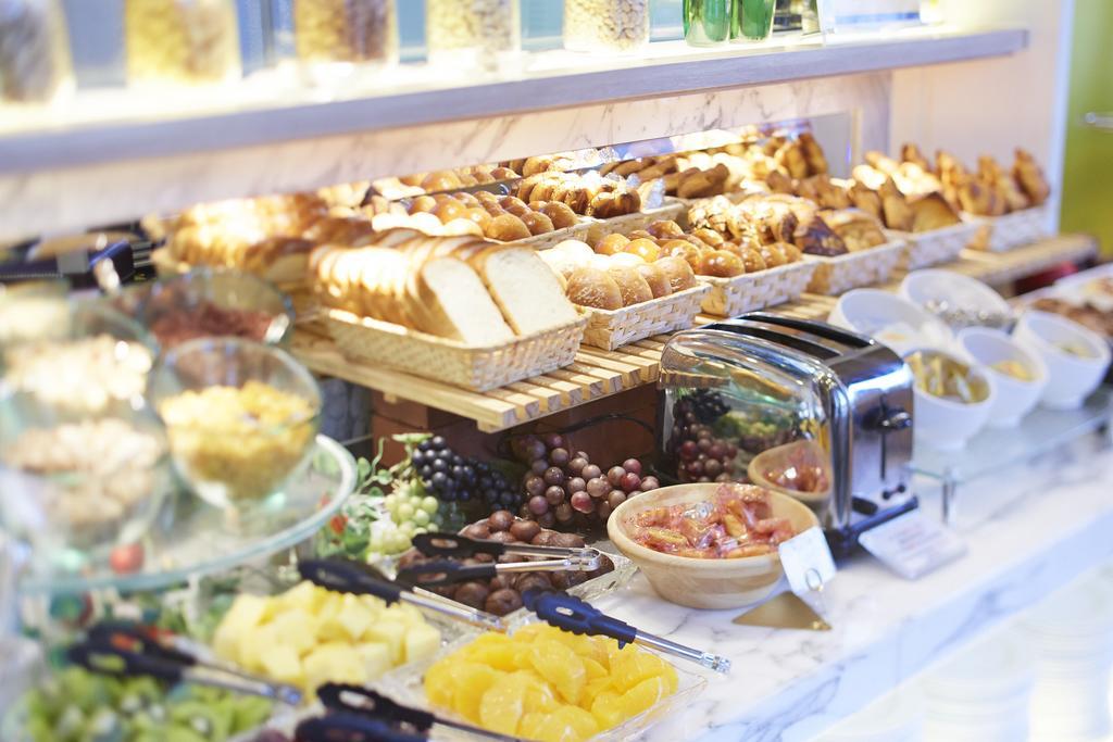 Hotel New Otani Hakata Fukuoka  Exteriér fotografie A breakfast buffet